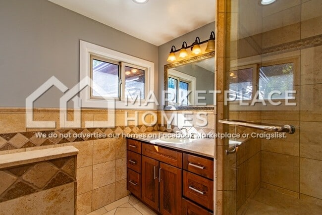 Building Photo - 3301 Brewer Dr