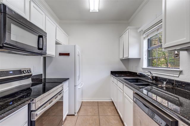 Building Photo - 6006 Auburndale Ave