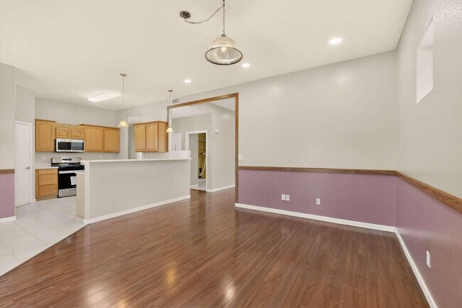Building Photo - 2135 N Ensenada Cir SE