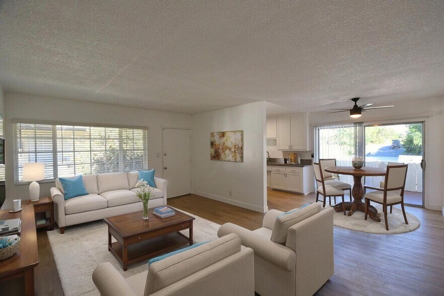 Building Photo - 5734 Hazeltine Ave