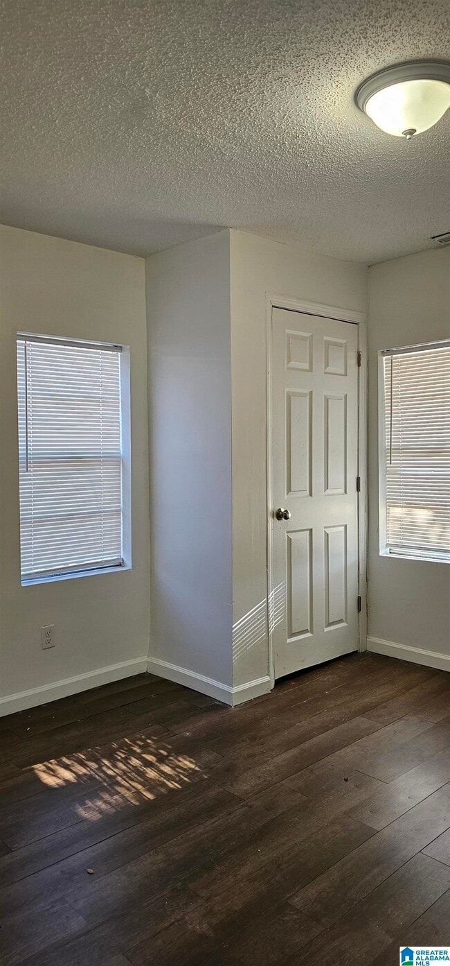 Building Photo - 529 12th St N