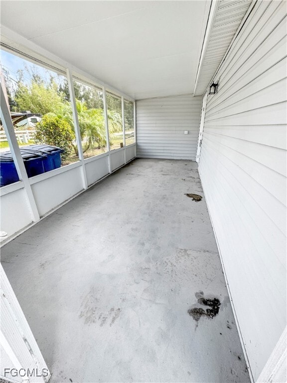 Building Photo - 15206 Stringfellow Rd