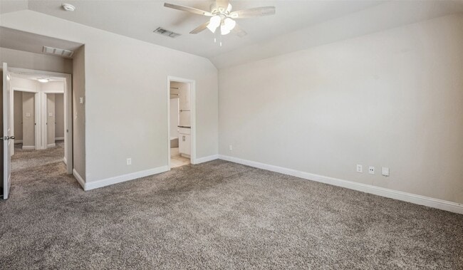 Building Photo - 268 Castleridge Dr