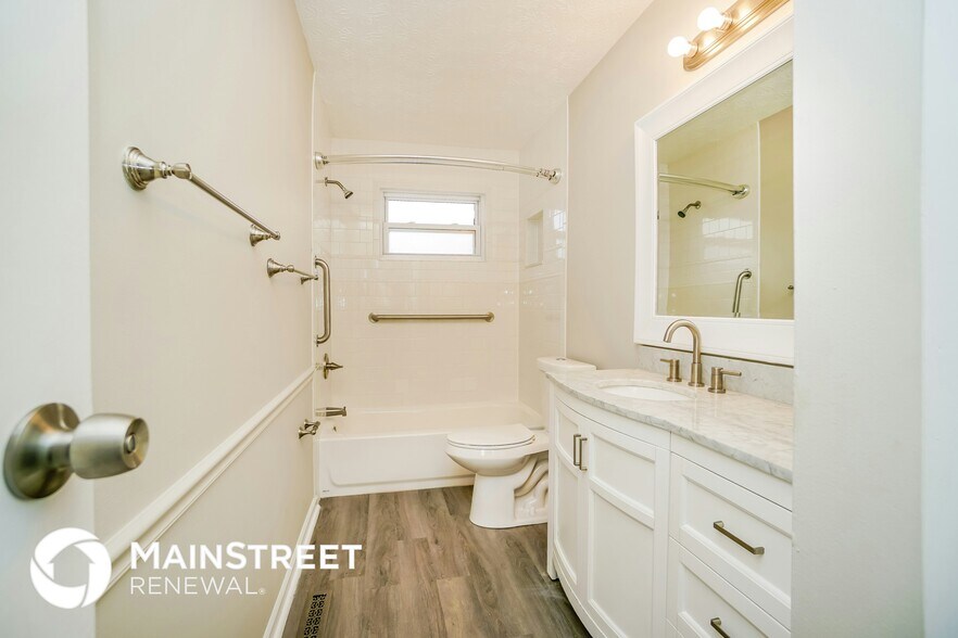 Building Photo - 2871 Yankee Doodle Dr