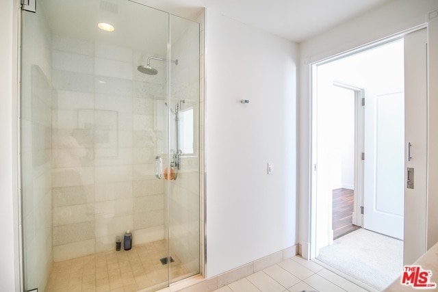 Building Photo - 900 W Olympic Blvd