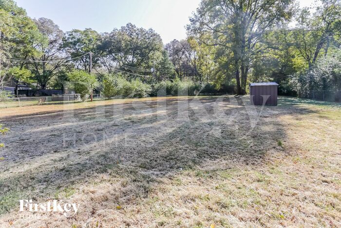 Building Photo - 5359 Blackwell St