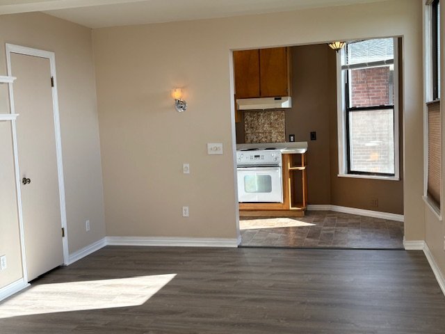 Building Photo - 2601 Grand Ave