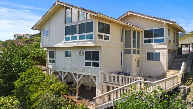 Building Photo - 1005 Kalahu Pl