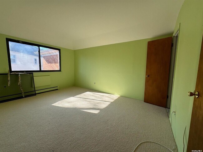 Building Photo - 42-16 Little Neck Pkwy