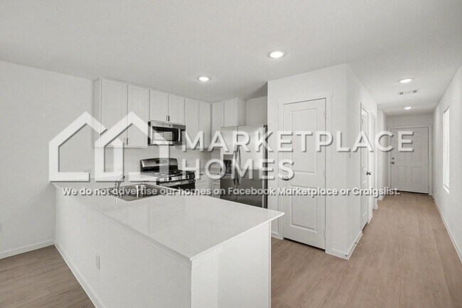 Building Photo - 7643 Varo Gln