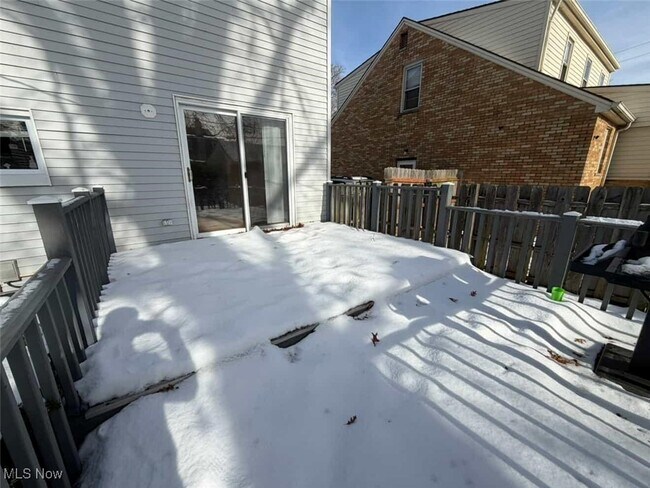 Building Photo - 6315 Charles Ave