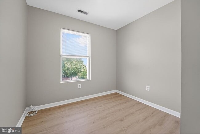 Building Photo - 4630 Warren Tree Way