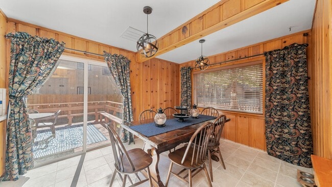 Building Photo - Lovely home with lake views available for ...