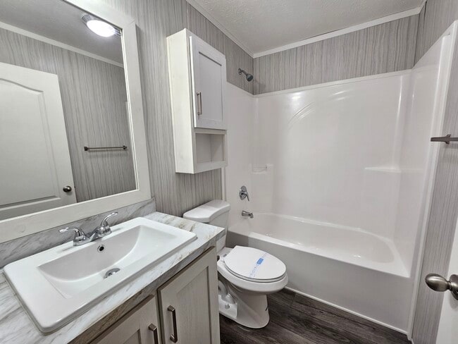 Building Photo - 258 Spruce