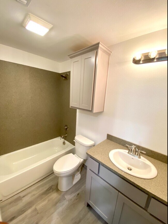 Texan Town Village Building 300 290 S McIlhaney St Stephenville TX