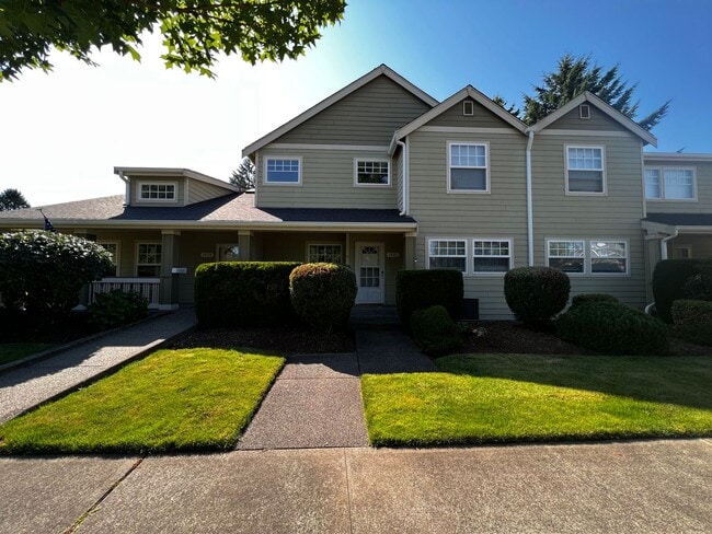 Primary Photo - DuPont, 2 bedroom, 2 bath condo with A/C