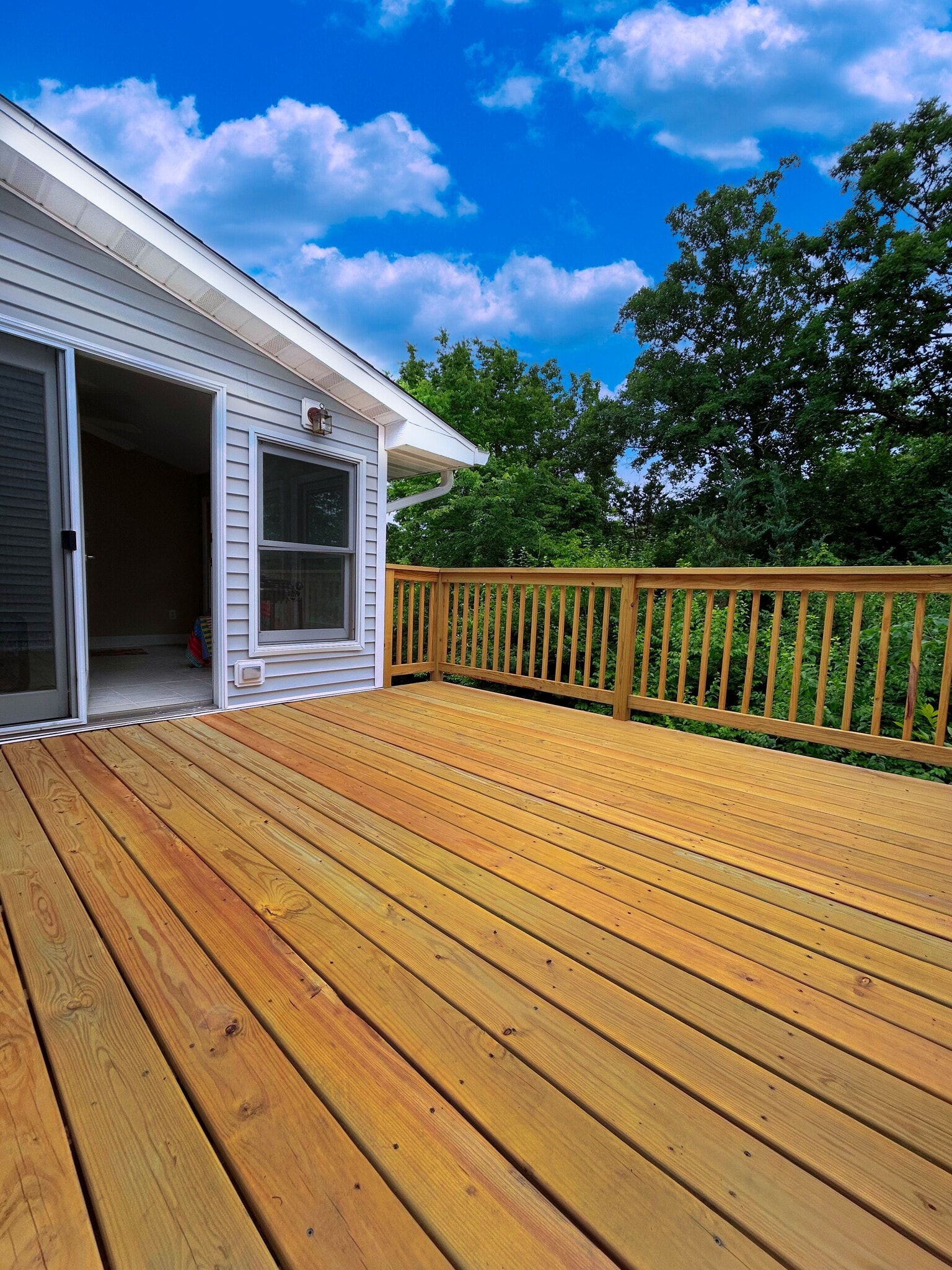 Building Photo - 663 Hiddenwood Ct