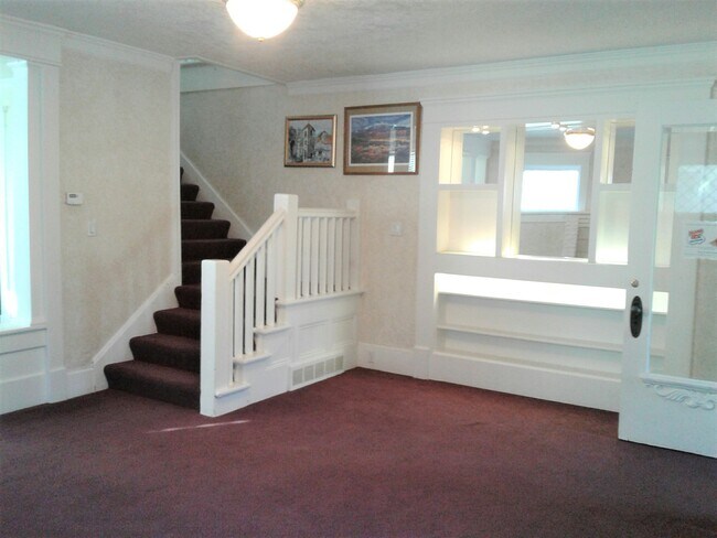 Building Photo - 181 N 200 E