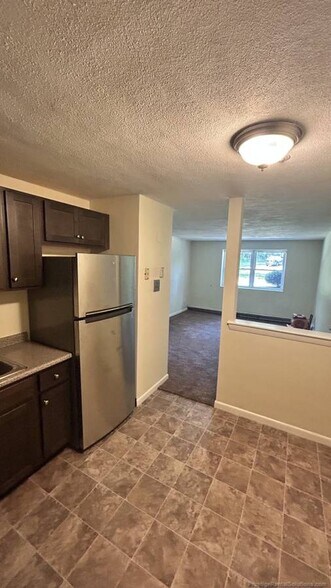 Building Photo - 315 Revere St