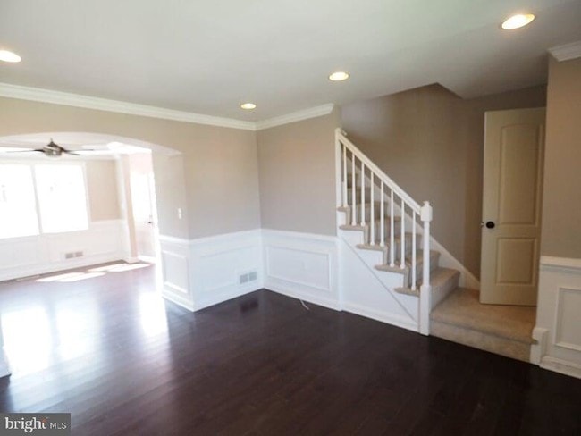 Building Photo - 7065 Eastbrook Ave