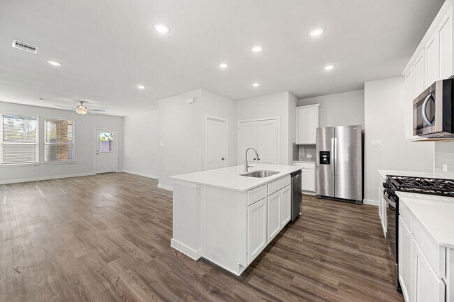 Building Photo - 21043 Armstrong County Dr