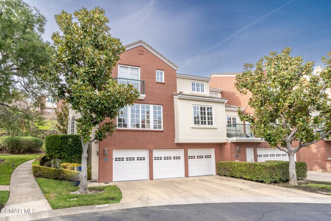 Primary Photo - 2443 Swanfield Ct