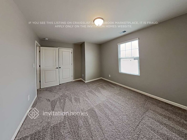 Building Photo - 117 Verona Dr NW