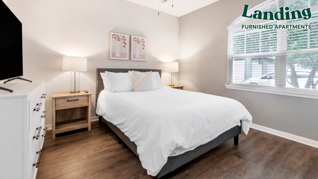 Building Photo - 10135 Gate Pkwy N