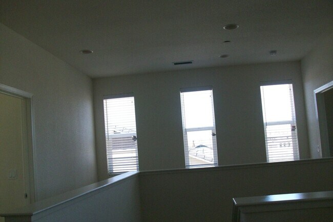 Building Photo - Wonderful  Lennar Home in De Andera