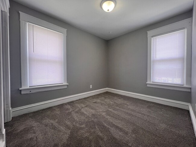 Building Photo - 4121/4123 7th Avenue