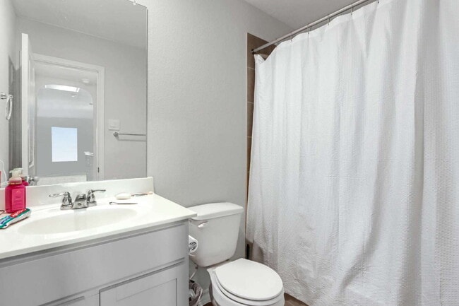 Building Photo - "1/2 Month Free at 110 Spurfowl: 5-Bedroom...