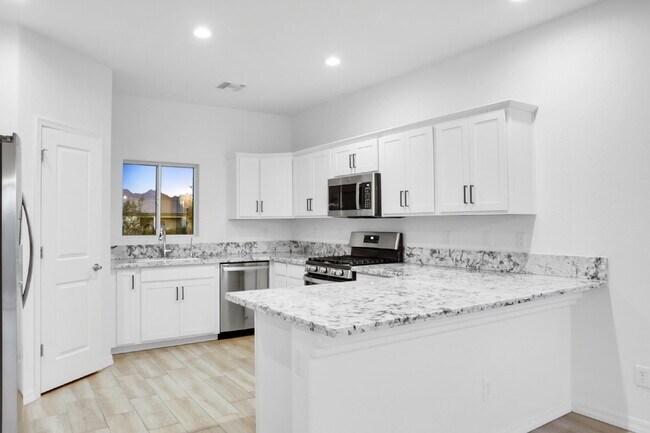Building Photo - Beautiful Contemporary home with panoramic...