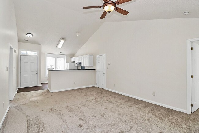 Building Photo - 9817 Northwoods Forest Dr