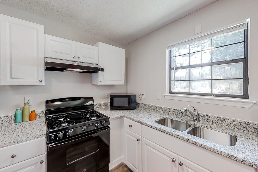 Building Photo - 3580 Morning Creek Dr