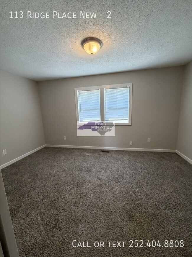 Building Photo - 113 Ridge Pl