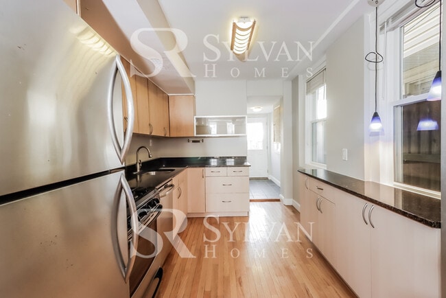 Building Photo - Enjoy living the good life in this 2 bedro...