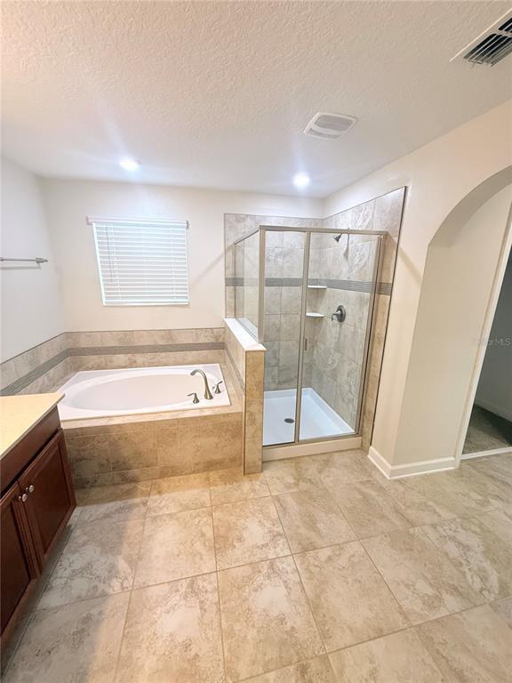 Building Photo - 7512 Summerlake Groves St