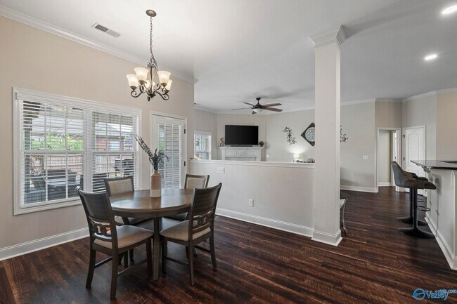 Building Photo - 118 Mill Park Ln