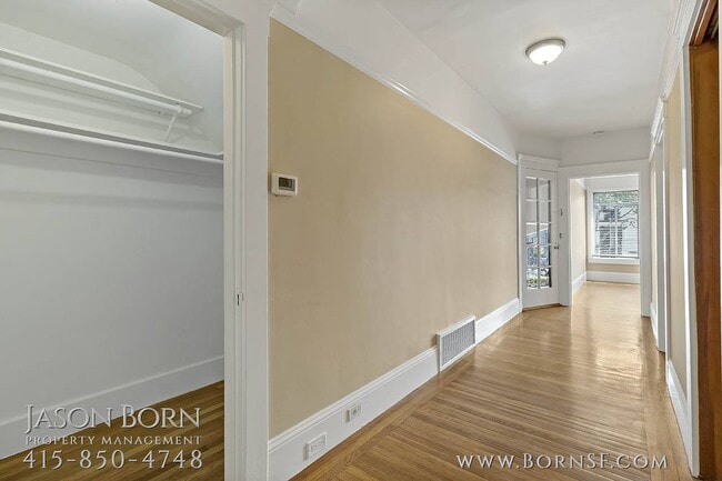 Building Photo - 1720 Lombard St