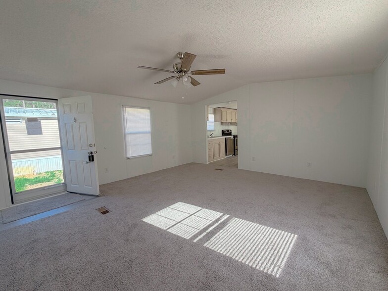 Building Photo - 2111 Harristown Rd