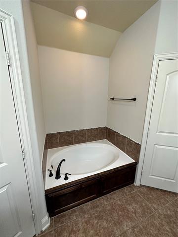 Building Photo - 2036 Allyson Dr.