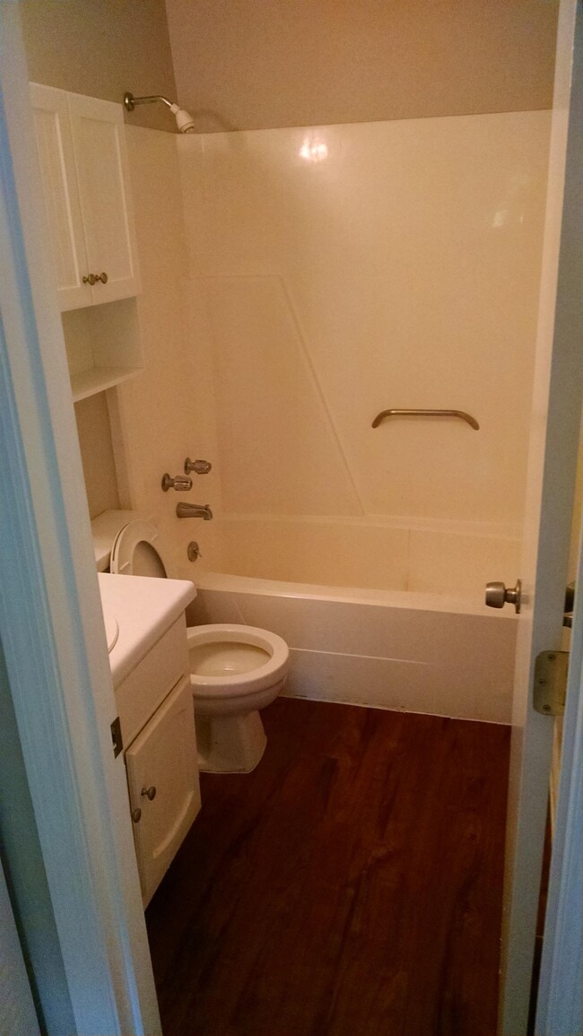 Building Photo - 5605 Old Hickory Ln