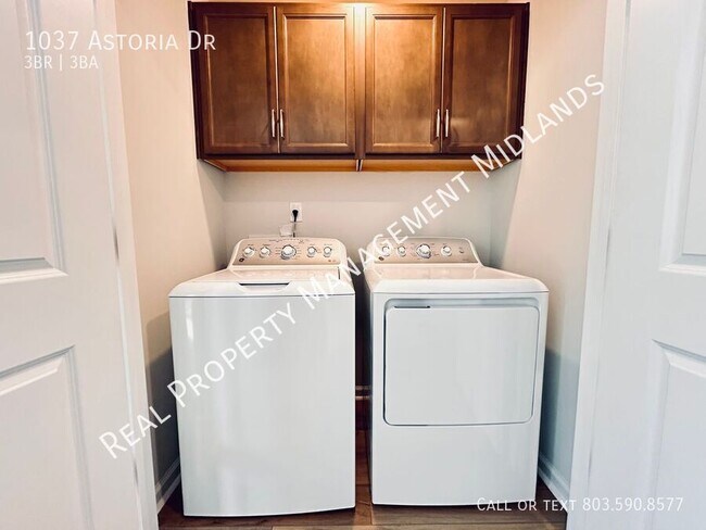 Building Photo - 1037 Astoria Dr