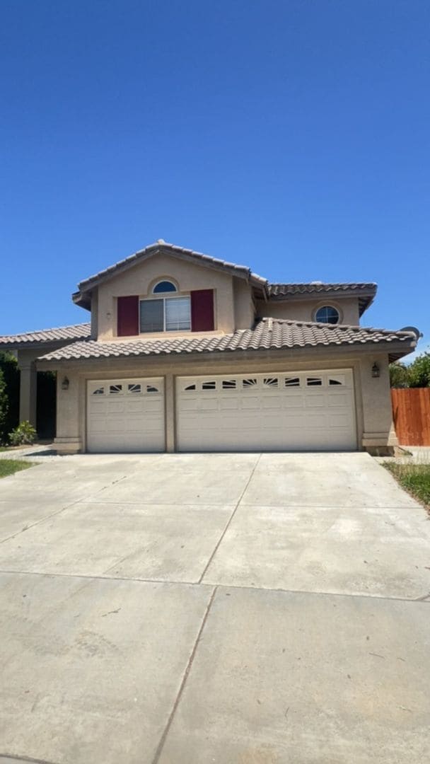 Building Photo - Stunning Moreno Valley Home!