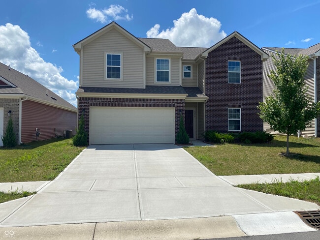 Building Photo - 5296 Maywood Dr