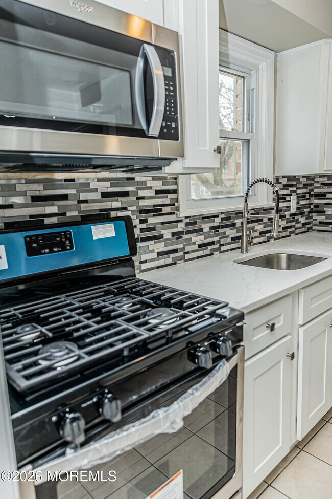 Building Photo - 18 Windsor Terrace