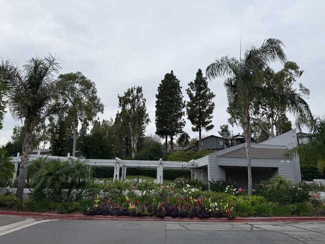 Building Photo - 20279 Green Hill Ln