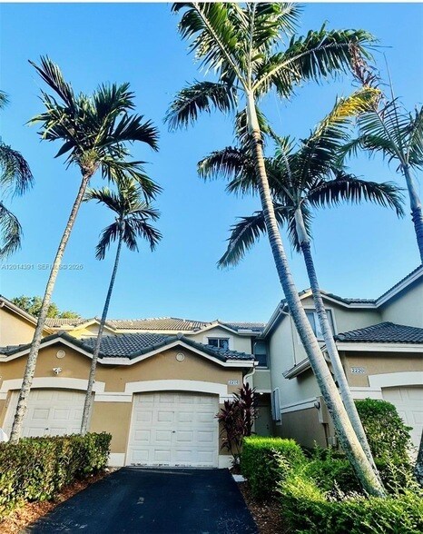 Building Photo - 2216 Ensenada Terrace