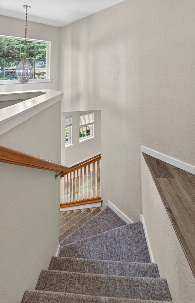 Building Photo - A Private Sanctuary with Perfect Proximity