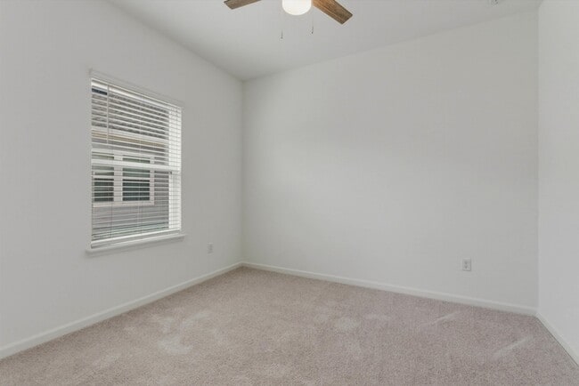 Building Photo - 1479 Lachlan Cir